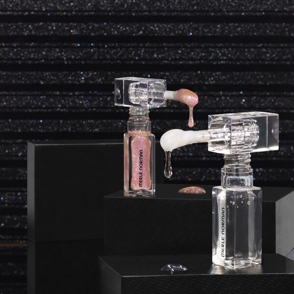 Natural Lip Oil with Background